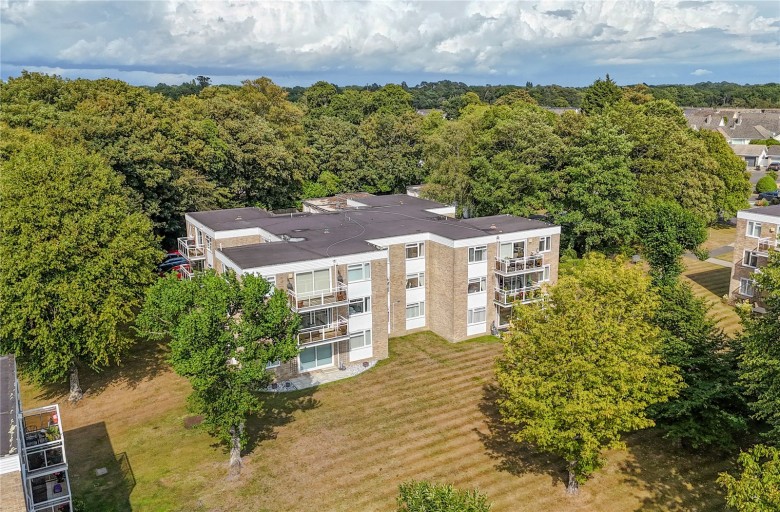 Click the photo for more details of Highcliffe On Sea, Christchurch, Dorset