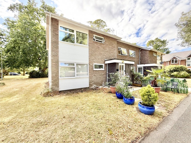 Click the photo for more details of Highcliffe On Sea, Christchurch, Dorset
