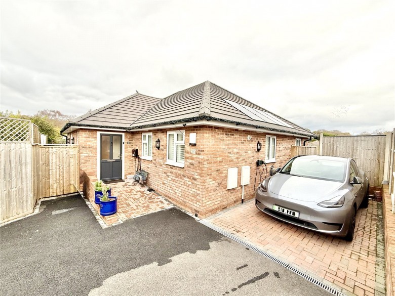 Click the photo for more details of Highcliffe On Sea, Christchurch, Dorset