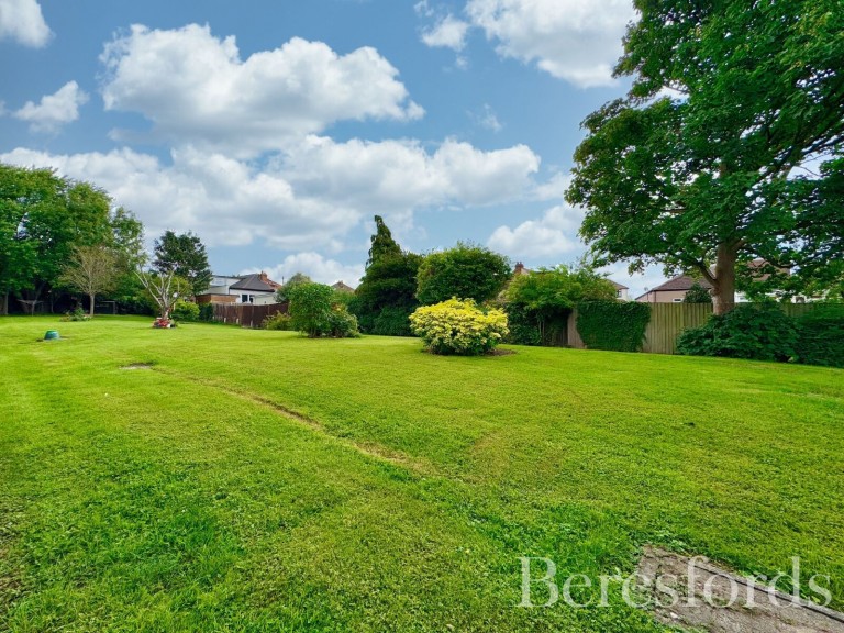 Images for Abbs Cross Gardens, Hornchurch