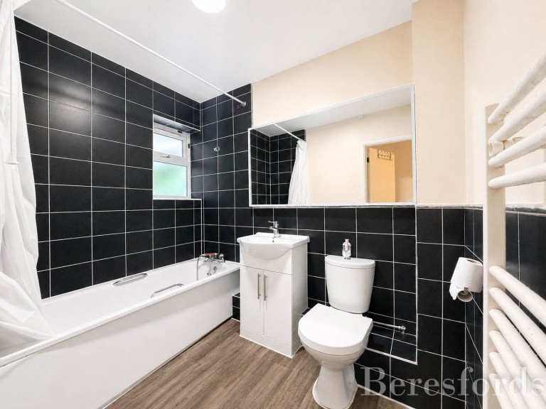 Images for Rainham