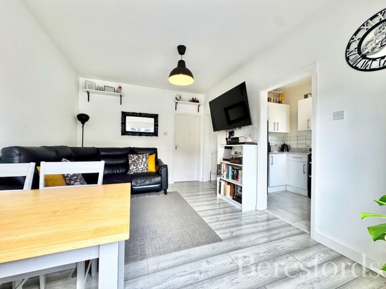 Images for Rainham