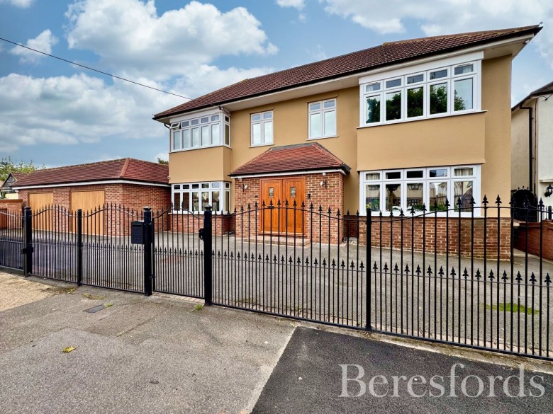 Click the photo for more details of Rainham