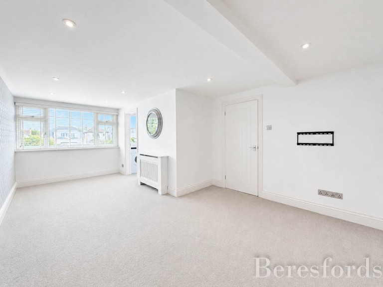 Images for Rainham