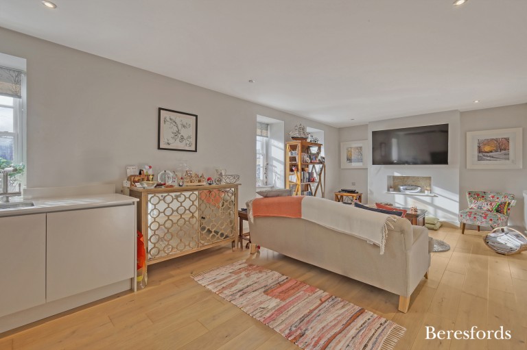 Images for Safflower Lane, Romford