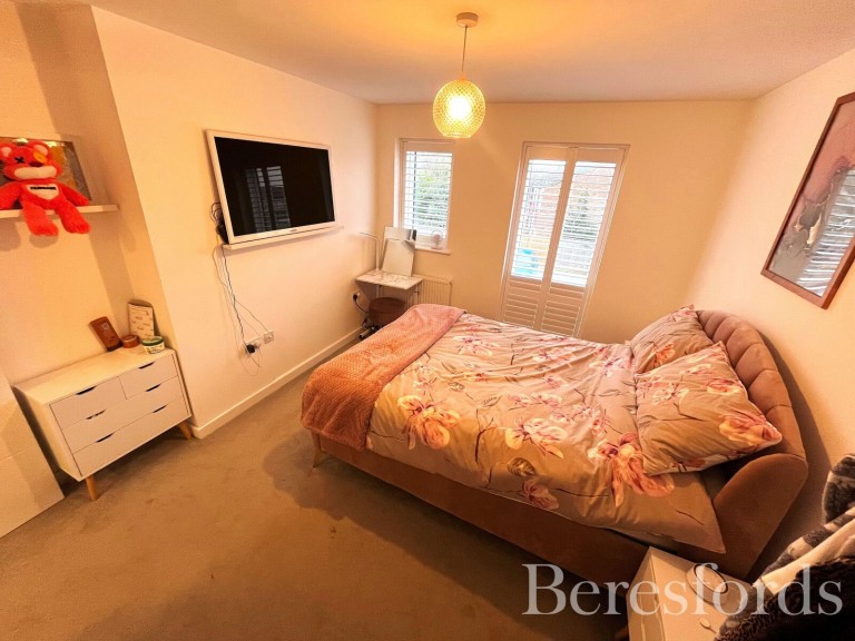 Images for Faringdon Avenue, Romford, Havering