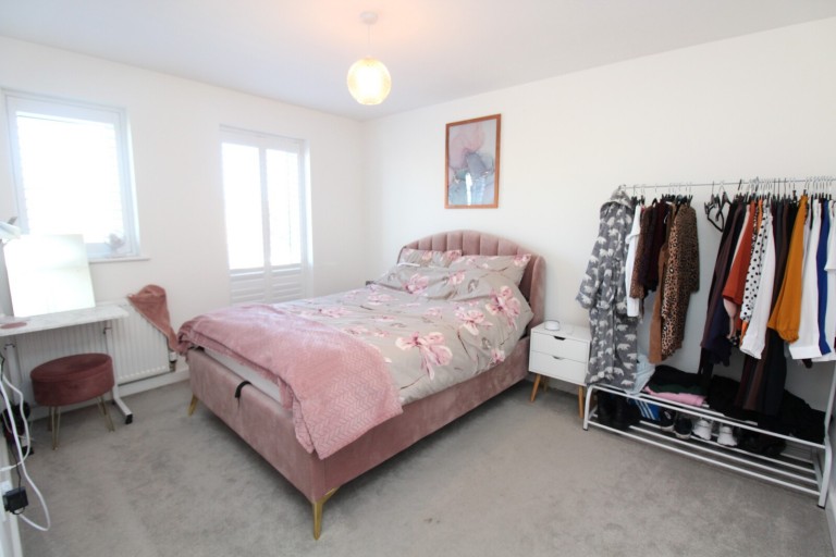 Images for Faringdon Avenue, Romford, Essex