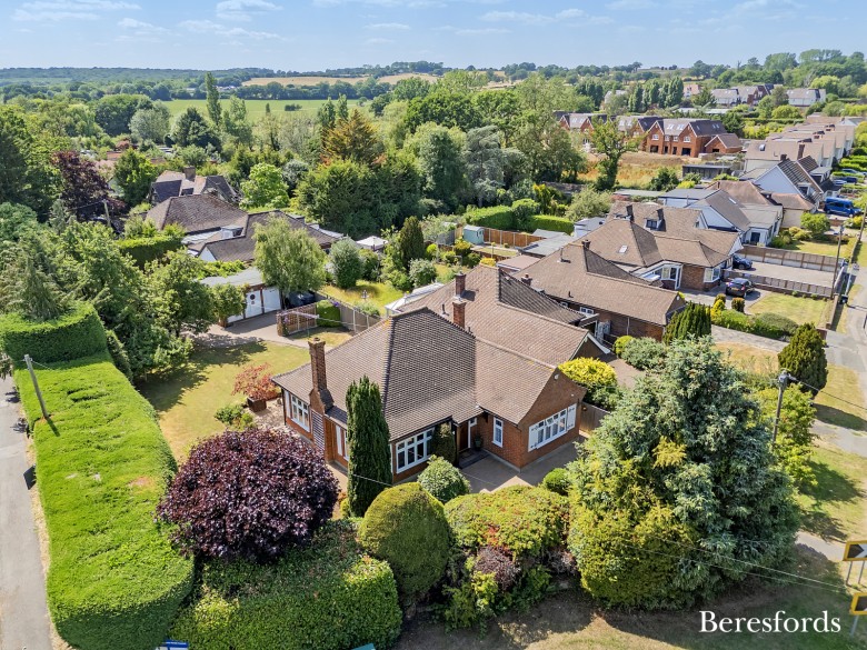 Click the photo for more details of Stapleford Abbotts, Romford, Essex