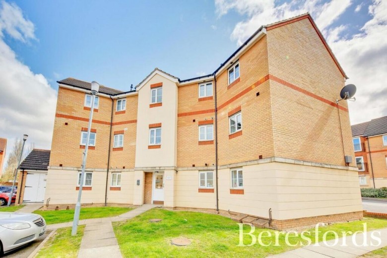 Click the photo for more details of Nightingale Crescent, 4 Nightingale Crescent, Harold Wood, Romford
