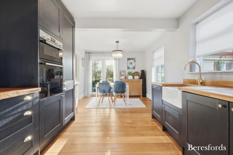 Click the photo for more details of Mountnessing, Brentwood, Essex