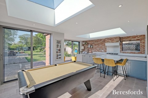 Click the photo for more details of Hook End, Brentwood, Essex