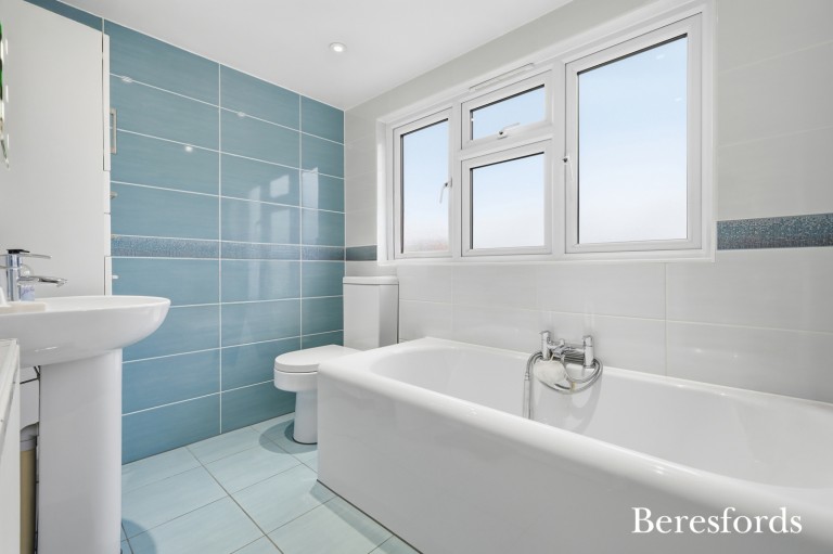 Images for Nine Ashes, Ingatestone, Essex