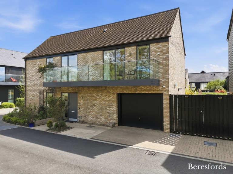 Images for Chelmsford Garden, Chelmsford, Essex