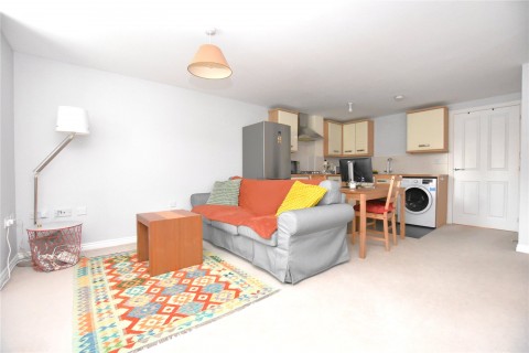 Click the photo for more details of Blackthorn Road, Didcot, OX11