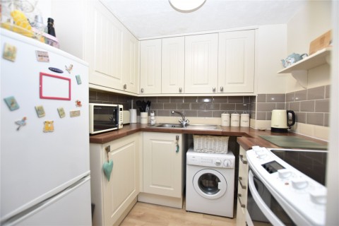 Click the photo for more details of Linacre Close, Didcot, Oxfordshire, OX11