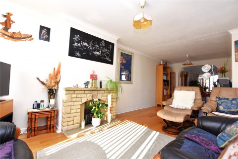 Click the photo for more details of Brasenose Road, Didcot, Oxfordshire, OX11