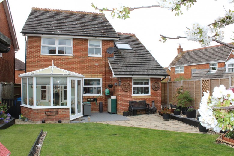 Click the photo for more details of Loddon Drive, Didcot, Oxfordshire, OX11