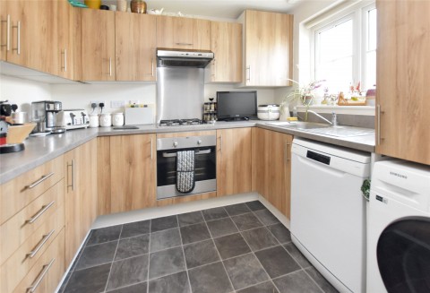 Click the photo for more details of Asquith Park, Sutton Courtenay, Abingdon, Oxfordshire, OX14