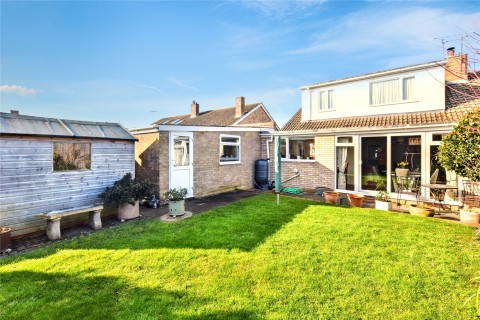 Click the photo for more details of Mere Dyke Road, Steventon, Abingdon, Oxfordshire, OX13