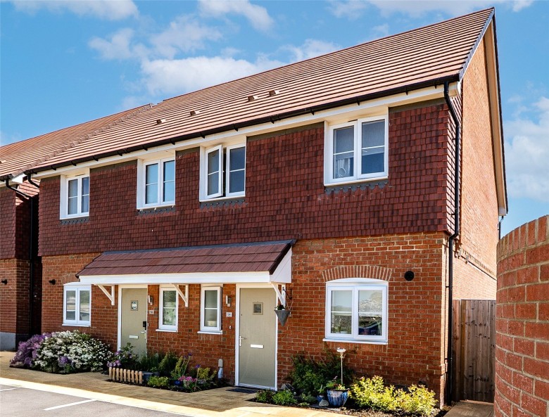 Click the photo for more details of Dinmore Way, Didcot, South Oxfordshire, OX11