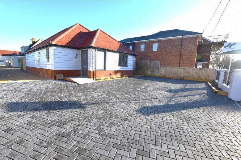 Click the photo for more details of High Street, Steventon, Abingdon, Oxfordshire, OX13