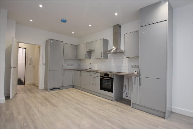 Click the photo for more details of Broadway, Didcot, Oxfordshire, OX11