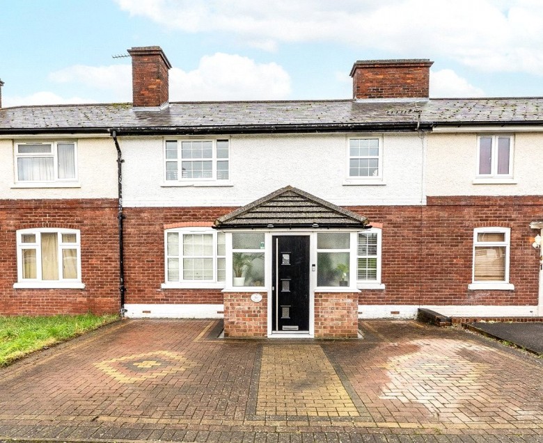 Click the photo for more details of The Oval, Didcot, Oxfordshire, OX11