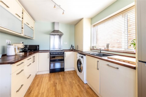 Click the photo for more details of Merritt Road, Didcot, Oxfordshire, OX11