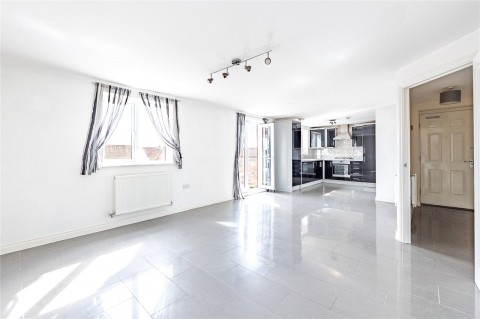 Click the photo for more details of Whitebeam Court, Didcot, Oxfordshire, OX11