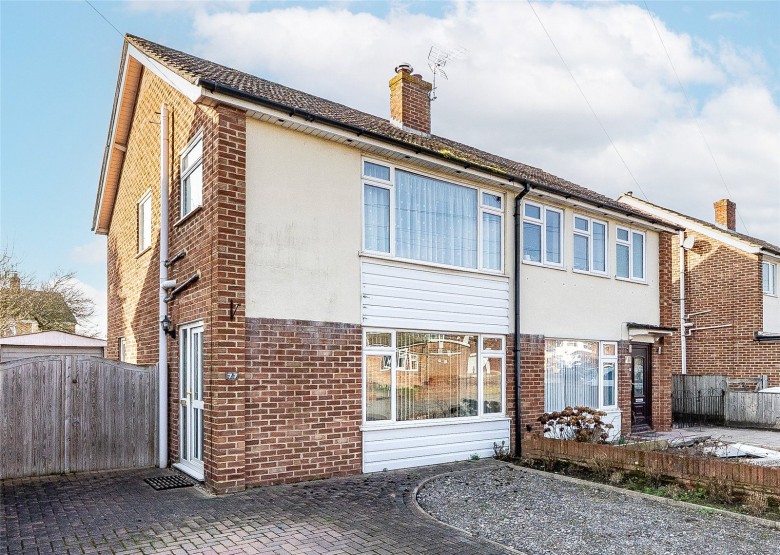 Click the photo for more details of Churchill Road, Didcot, Oxfordshire, OX11