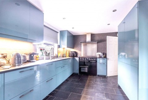 Click the photo for more details of Lambwath Stream, Didcot, Oxfordshire, OX11