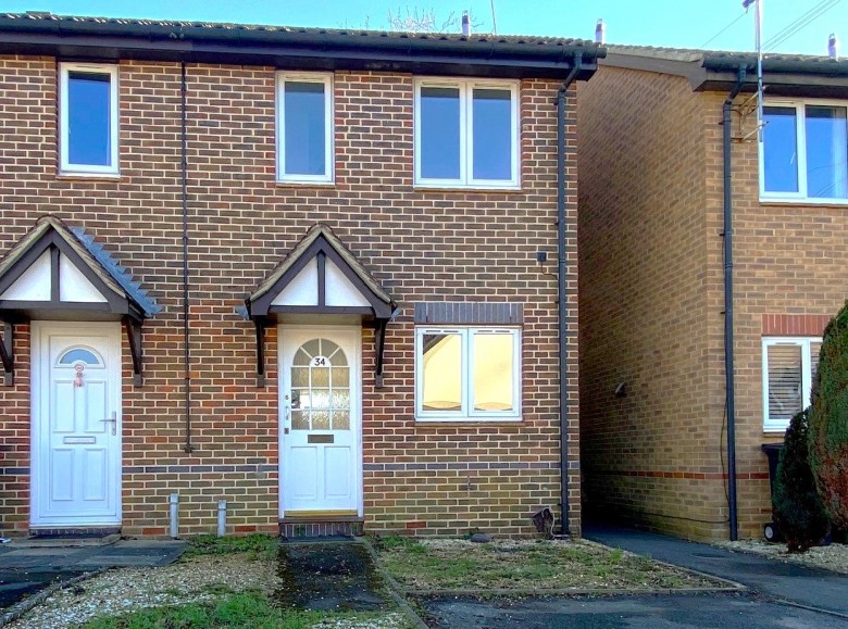 Click the photo for more details of Wensum Drive, Didcot, Oxfordshire, OX11