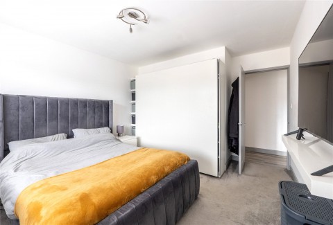 Click the photo for more details of Warner Crescent, Didcot, Oxfordshire, OX11