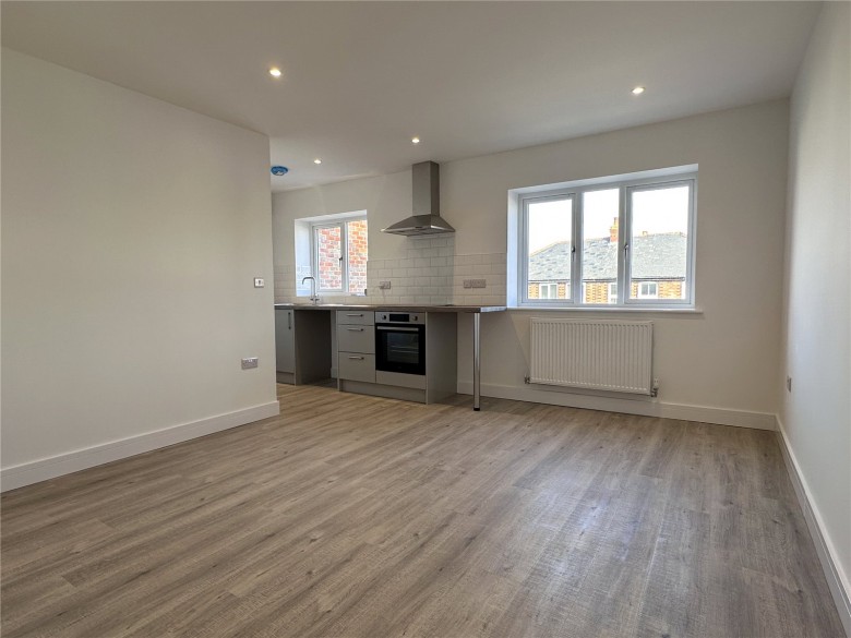 Click the photo for more details of Broadway, Didcot, Oxfordshire, OX11