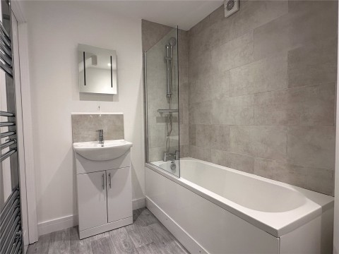 Click the photo for more details of Broadway, Didcot, Oxfordshire, OX11