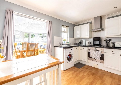 Click the photo for more details of Torridge Drive, Didcot, Oxfordshire, OX11