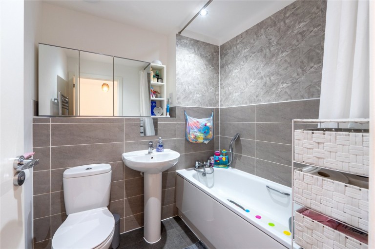 Images for Snowdrop Drive, Didcot, Oxfordshire, OX11