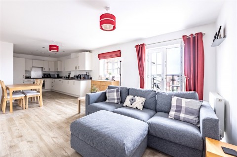 Click the photo for more details of Diamond Drive, Didcot, Oxfordshire, OX11