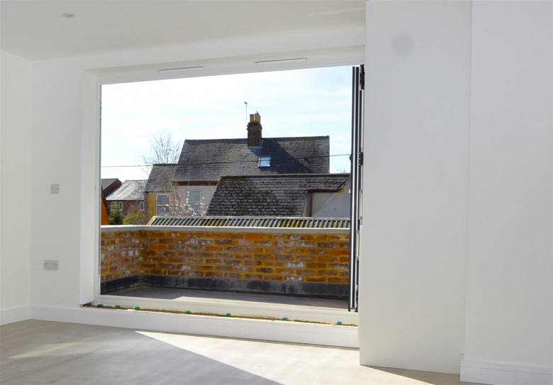 Click the photo for more details of Broadway, Didcot, Oxfordshire, OX11