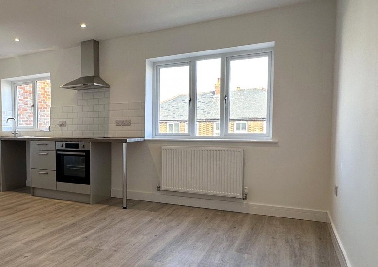 Click the photo for more details of Broadway, Didcot, Oxfordshire, OX11