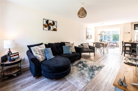 Click the photo for more details of Lambwath Stream, Didcot, Oxfordshire, OX11