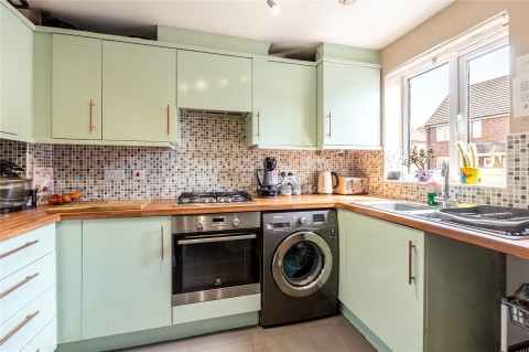 Click the photo for more details of Maple Road, Didcot, Oxfordshire, OX11