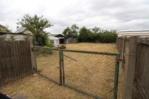 Click the photo for more details of Rawreth, Wickford, Essex