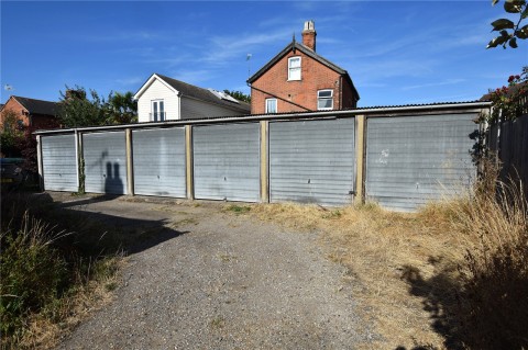 Click the photo for more details of Burnham-On-Crouch, Essex