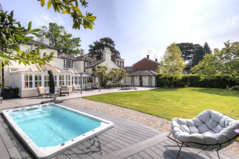 Click the photo for more details of Great Baddow, Chelmsford, Essex