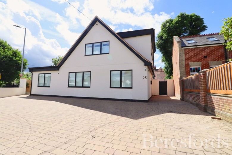Click the photo for more details of Southminster, Essex