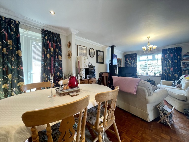 Images for Mountbatten Close, Christchurch