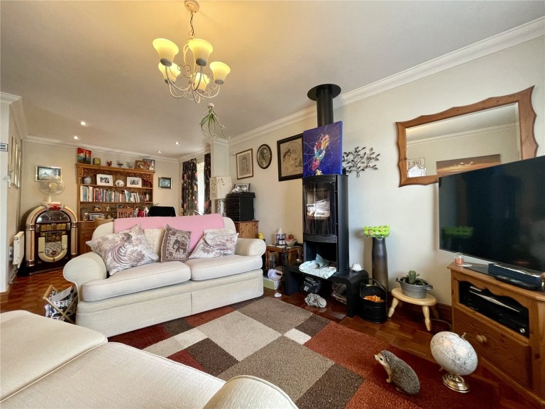 Images for Mountbatten Close, Christchurch