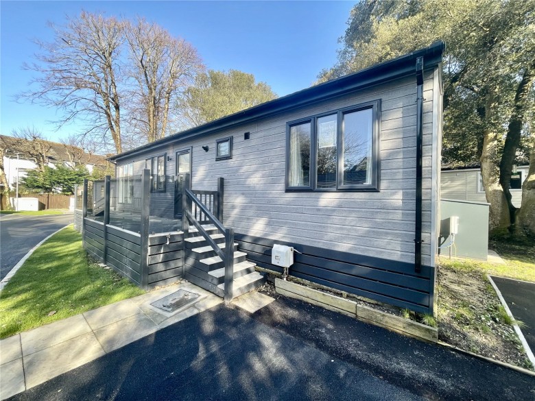 Click the photo for more details of Avon Beach, Mudeford, Christchurch