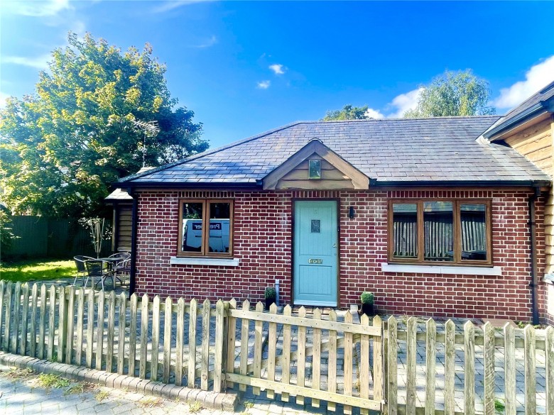 Click the photo for more details of Purewell, Christchurch, Dorset